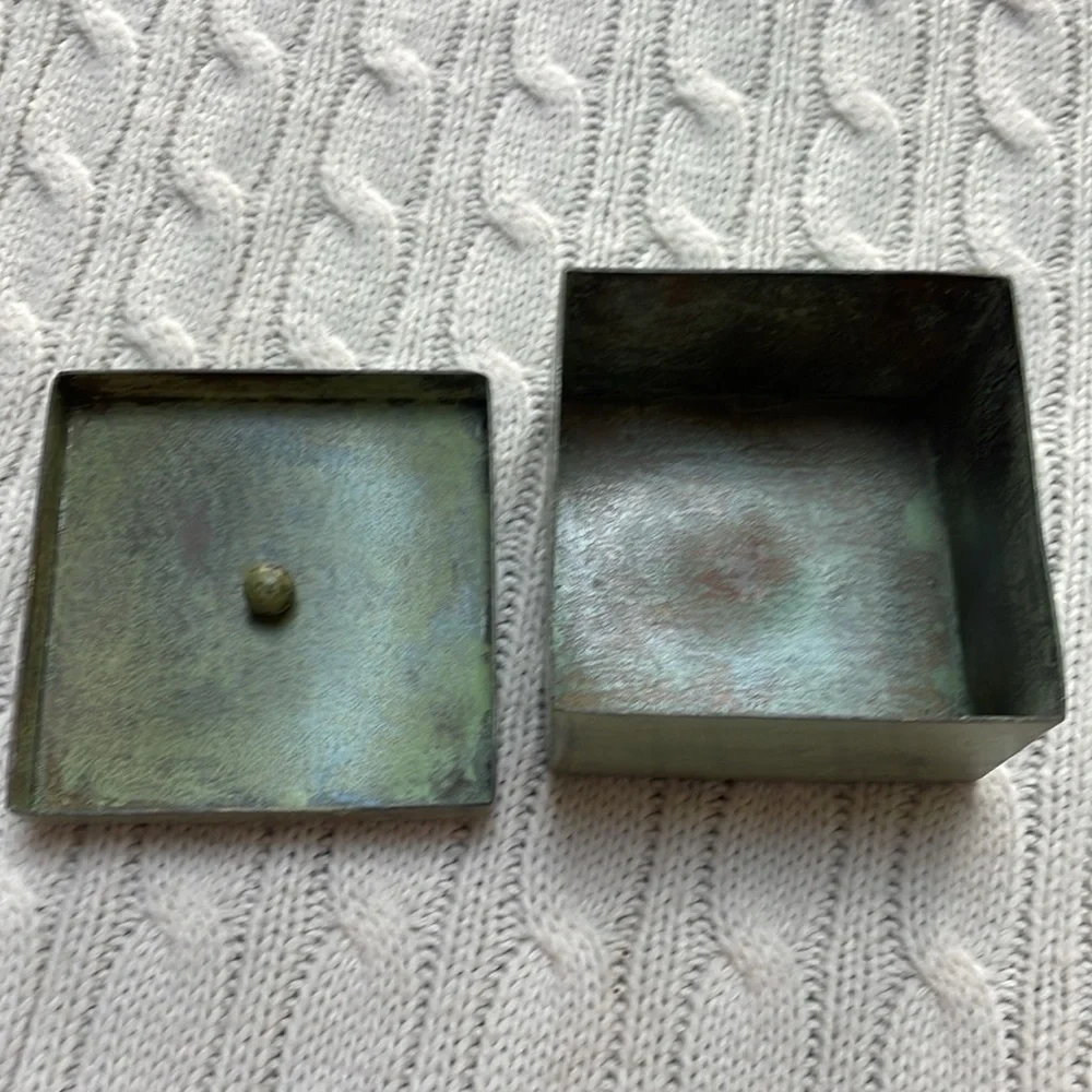 Metal dragonfly trinket box with lid 3.5” square 2” tall. Green painted finish